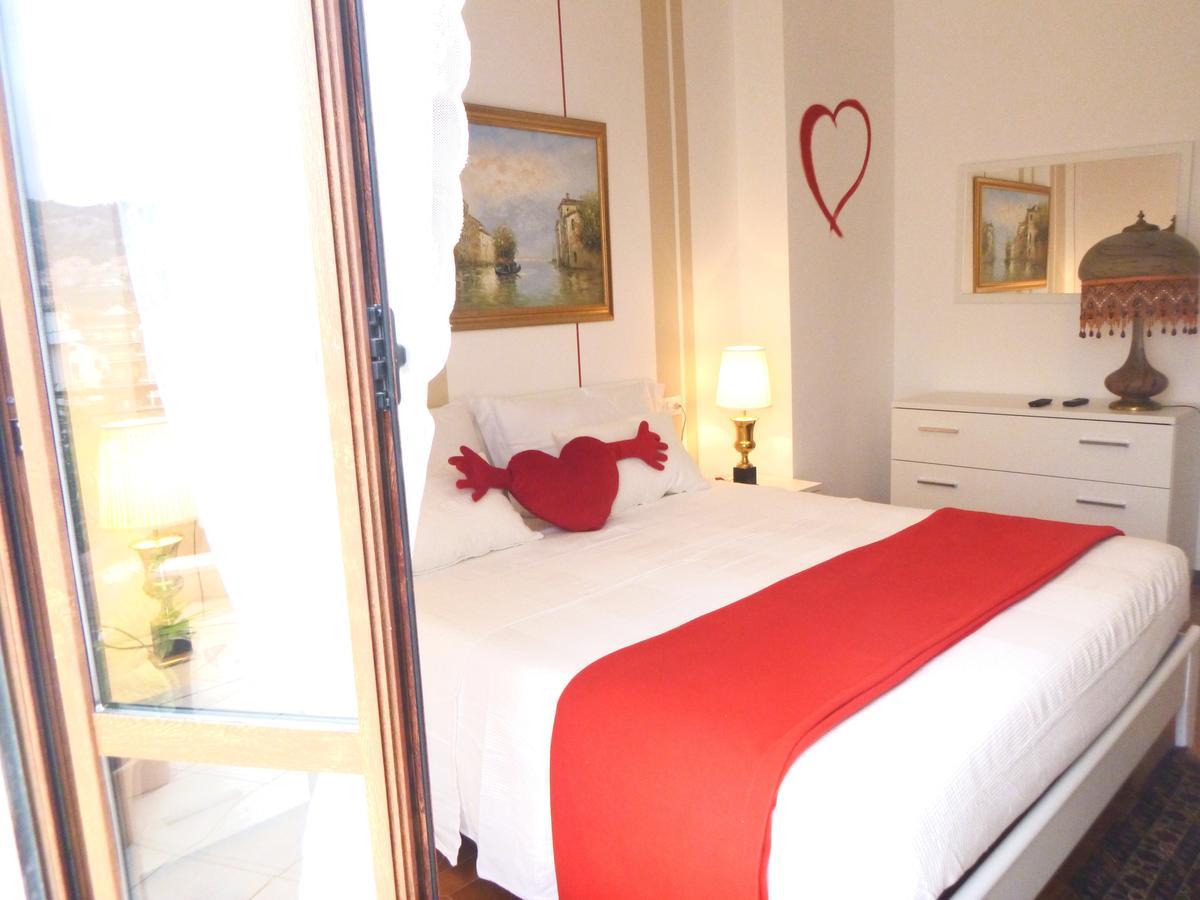 I Love Pietra Ligure Bagian luar foto