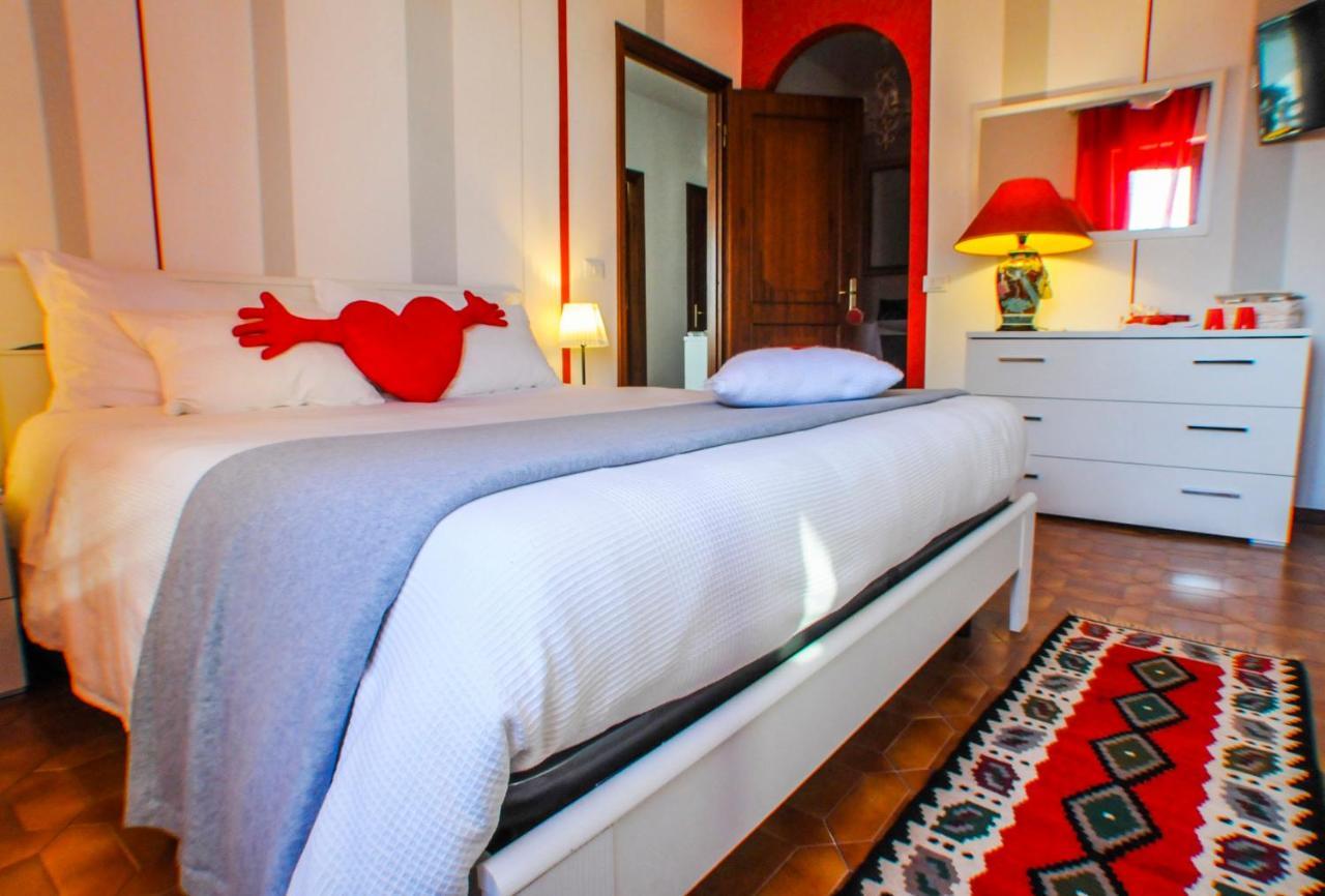 I Love Pietra Ligure Bagian luar foto